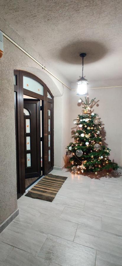 Casa Blanco Hotel Oradea Exterior photo