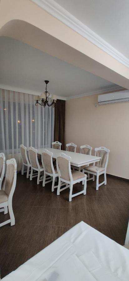 Casa Blanco Hotel Oradea Exterior photo