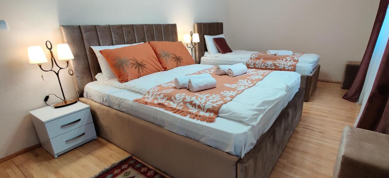 Casa Blanco Hotel Oradea Exterior photo