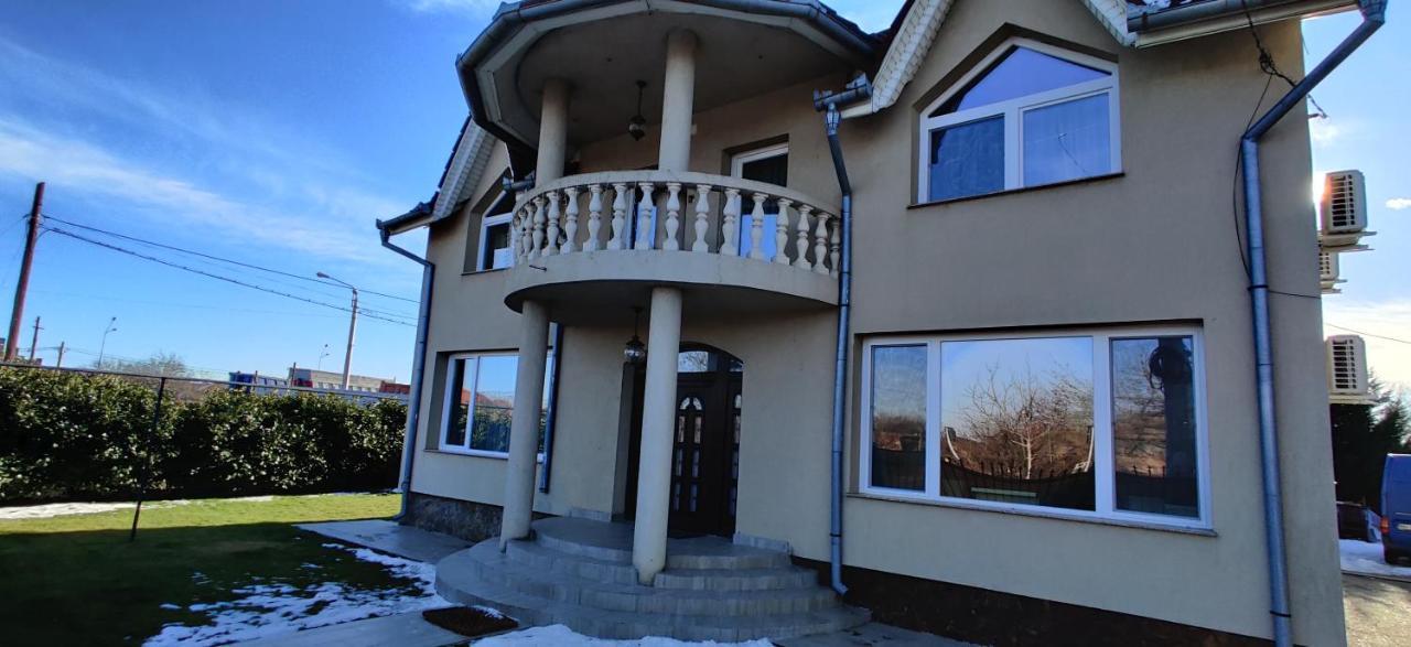 Casa Blanco Hotel Oradea Exterior photo